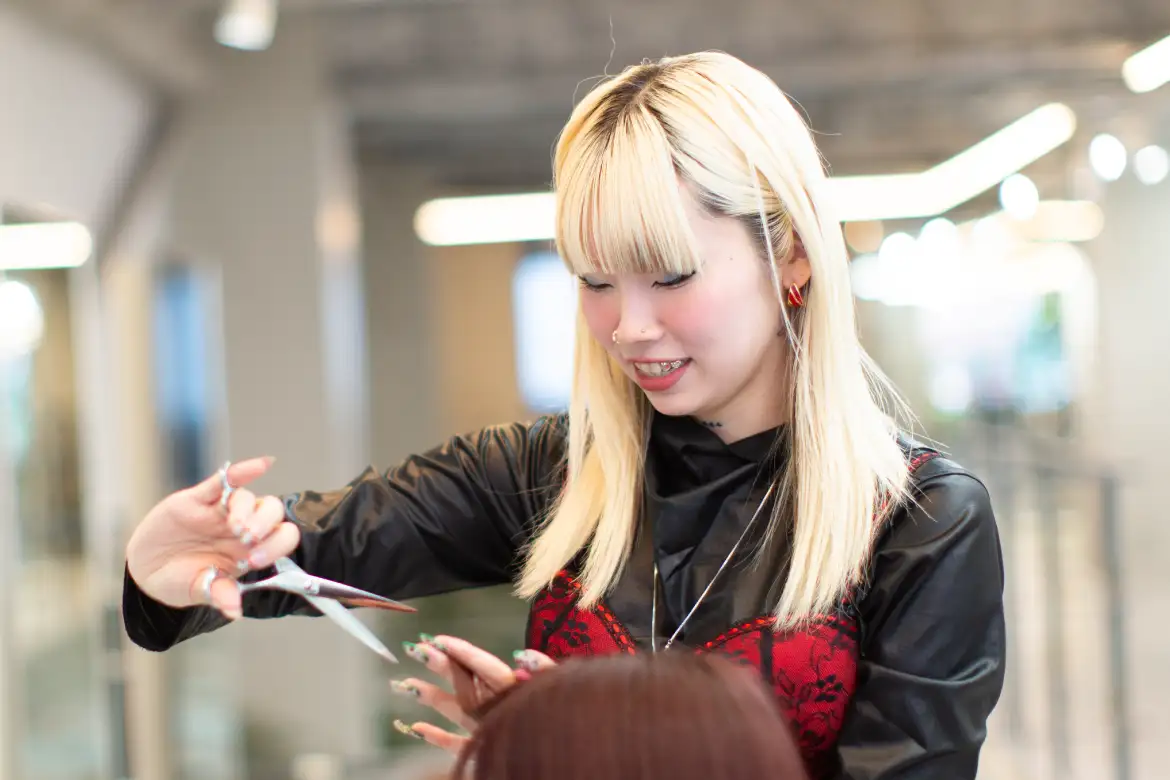 fev hair shop 友田 楓さん