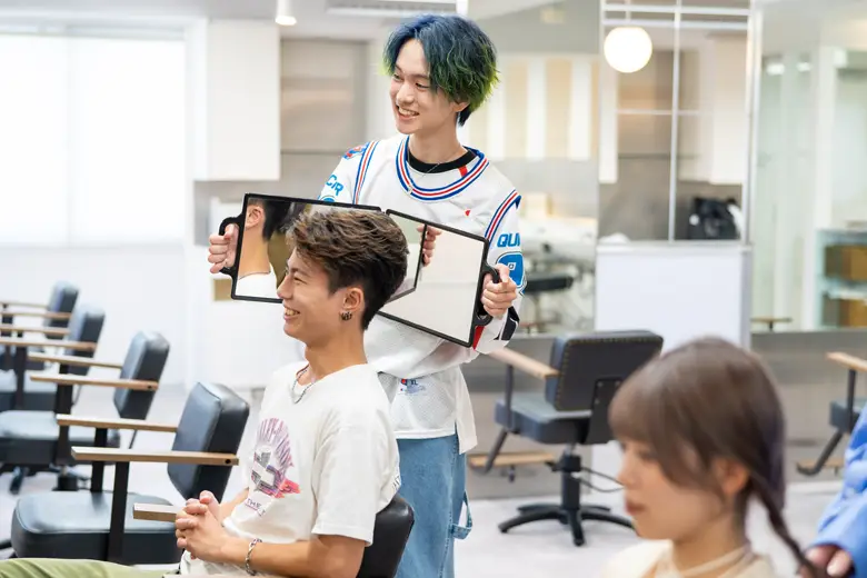 サロンワーク