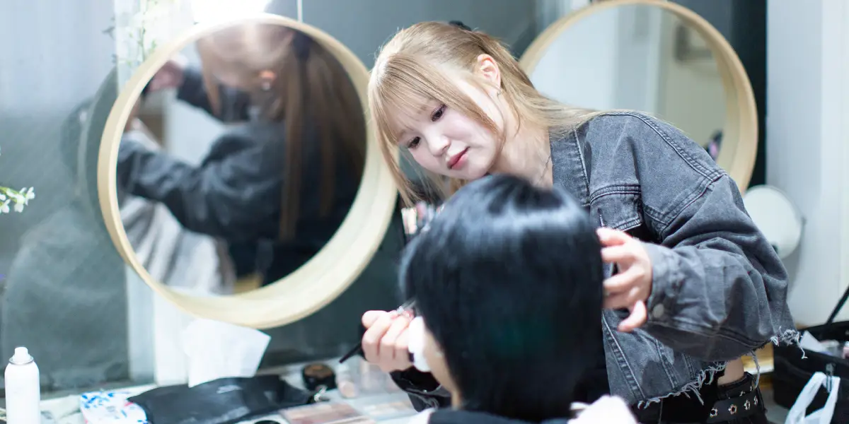 ヘアメイク科 希望者内定率100％