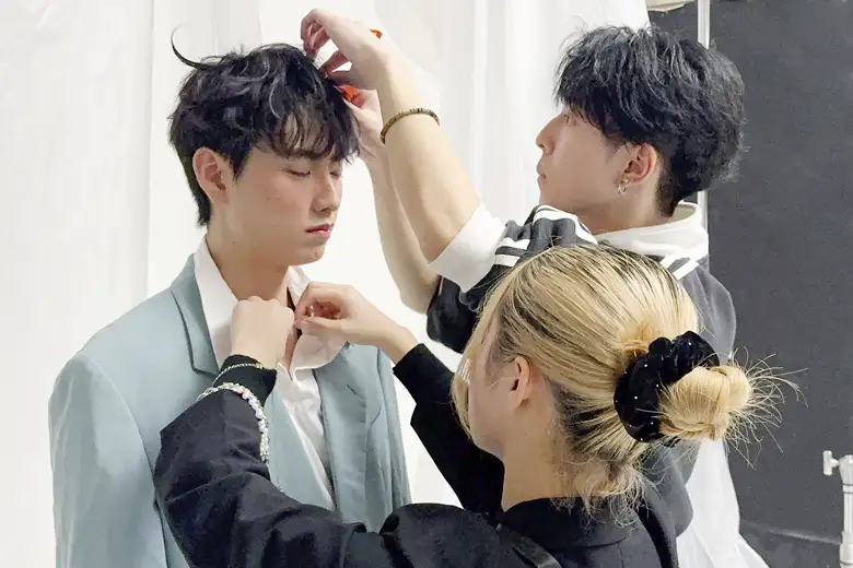 スタイリストワーク