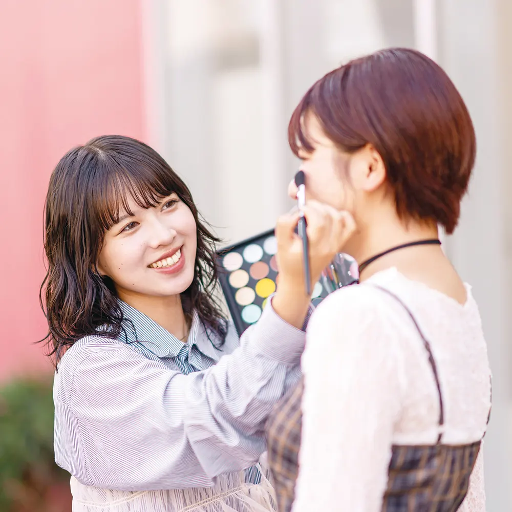 ヘアメイクアーティスト