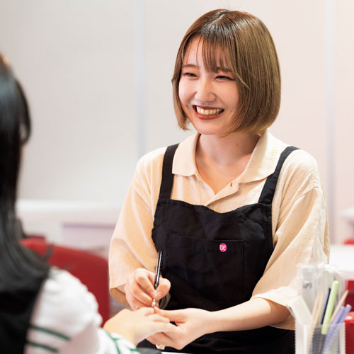 ネイリスト