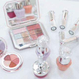 ブランドコスメメイク体験